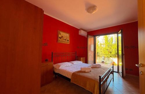 Lido dei Pini House | RESIDENZA I GIRASOLI - Spacious private house near the sea, quiet residential area - Lido dei Pini ANZIO