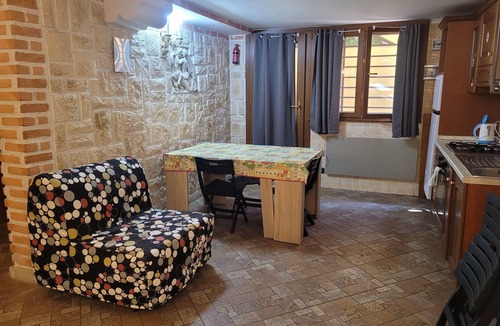 Anzio Apartment | Roman Tavern Studio Apartment
