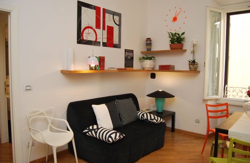 Testaccio Apartment | Rome center-Totally retored: after a long stay we started again with short stays