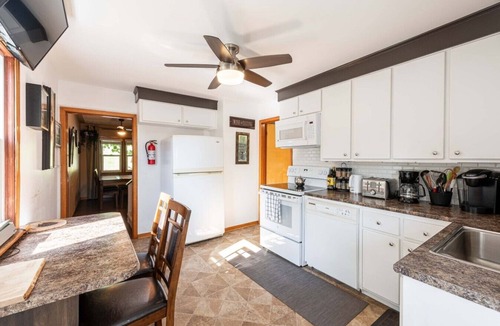 North End House | Rooftop Haven with Scenic Views in Halifax