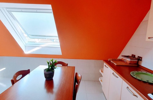 Zona XIX Casal Morena House | Room "A Splendid Room in Wonderful Rome" with Private Terrace, Wi-Fi, and Air Conditioning
