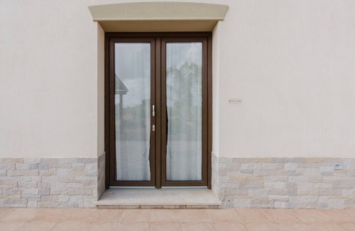 Rilievo Apartment | Room 'Azzarola' with Shared Garden, Wi-Fi and Air Conditioning