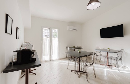 San Giuseppe Jato Apartment | Room "Camera 2" with Balcony, Wi-Fi, and Air Conditioning