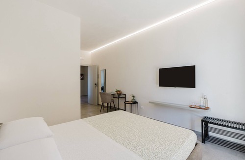 Marsala House | Room 'Libeccio' with Shared Garden, Wi-Fi and Air Conditioning