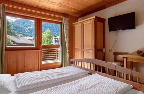 Rio Bianco Apartment | Room 'Naturidyll Mitterbach 2' with Mountain View, Private Terrace and Wi-Fi