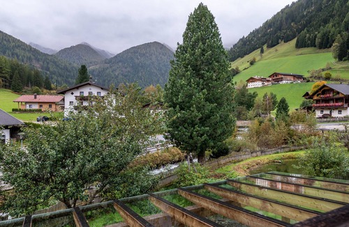 Rio Bianco Apartment | Room 'Naturidyll Mitterbach 8' with Mountain View, Shared Garden and Wi-Fi