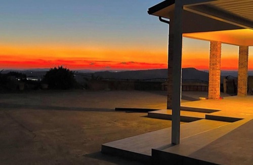 Mazzarino Apartment | Room 'Stanza Del Vino' with Shared Terrace, Wi-Fi and Air Conditioning