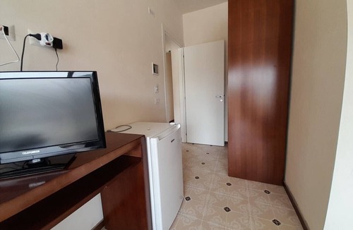 Siculiana Apartment | Room 'Vista Montagna 2' with Shared Terrace, Wi-Fi and Air Conditioning