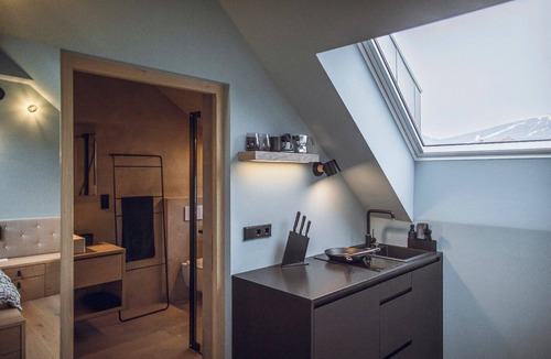 Rasun di Sopra Apartment | Rousa Little Guesthouse Kombi – Breakfast Included!