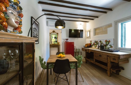 Albergheria Apartment | Royal House Palermo Sicily - Historic Center