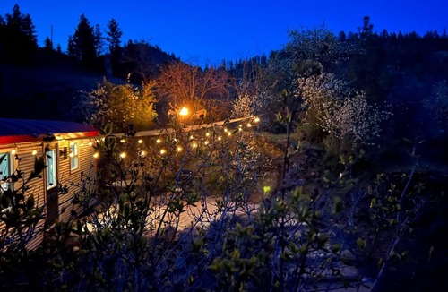Okanagan-Similkameen Cabin | Runaway Express Coach