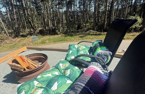 East Sooke Cottage | Rural, Pet friendly Private, Beautiful Views, Ocean View Owl Retreat