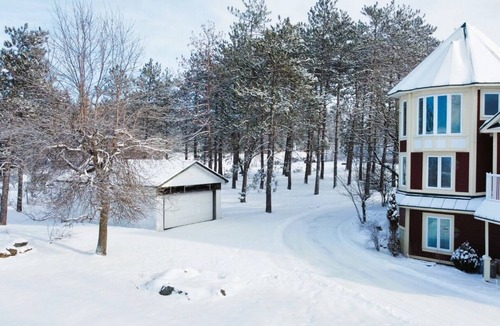 Sainte-Catherine-de-Hatley House | "Rustic country farm 5 min. from Magog Lake, commerce and highway.