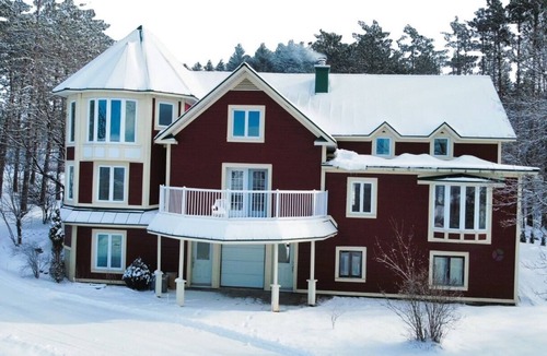 Sainte-Catherine-de-Hatley House | "Rustic country farm 5 min. from Magog Lake, commerce and highway.