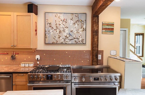 Juan de Fuca Electoral Area House | Rustic & Serene Forest 4 Bedroom Home - West Coast Retreat