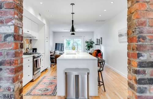 Church Hill House | RVA Overlook | Modern 3BR with City Views