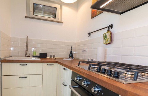 S'Archittu Apartment | Sa Zirighetta - Two Bedroom Apartment, Sleeps 5