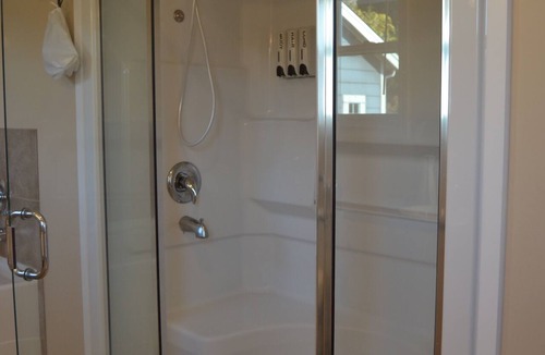Central Okanagan Bed & Breakfast | Salish Bed & Breakfast and Spa