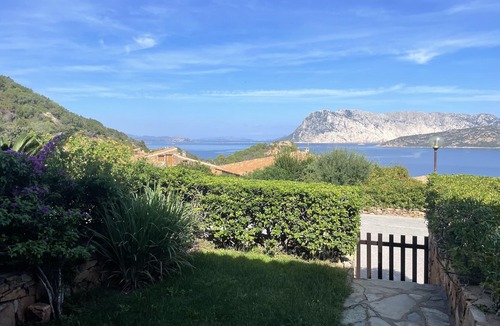 Capo Coda Cavallo House | SAN TEODORO PUNTA EST GIARDINO E VISTA MARE