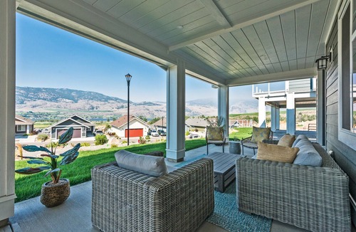 Osoyoos House | Sandhill Perch - Views! Golf Cart & Boat Slip included.
