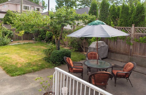 Vancouver South House | Scandi Oakridge 3BR Suite near Mall+Park+Train