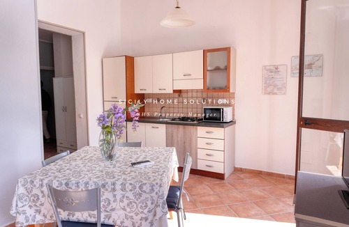 Trappeto Cottage | SEA VIEW cottages with pool Oasis Sea View in Villa By Sicily Home Solutions