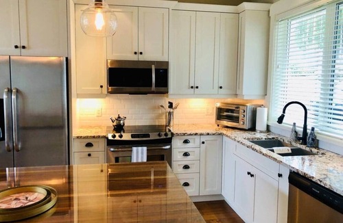 Regional District of Nanaimo House | Seaside Villa - Sleeps 7