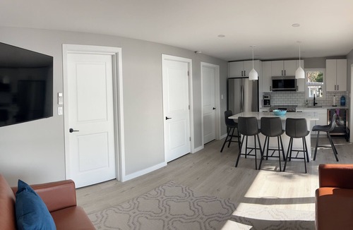 Central Okanagan Cabin | Seclusion Bay Resort 9. Luxury Lakeside Paradise, beachfront on Okanagan Lake.