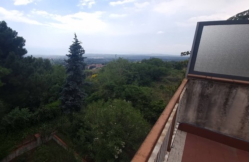 Zafferana Etnea House | Second floor in villa at the foot of Etna panoramic for mountain lovers.