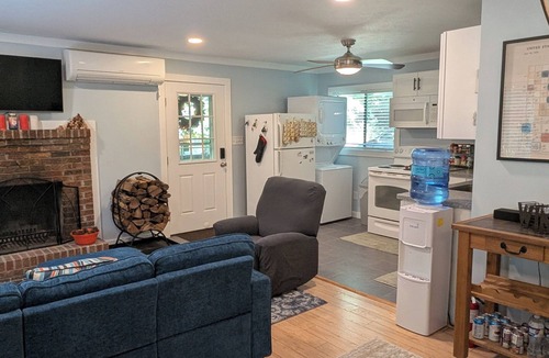 Bergton Cabin | Serenity Haven - dog-friendly cabin w/hot tub, firepit, grill, fireplace, Wi-Fi