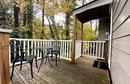 High Point Apartment | Serenity Studio · Adorable & Spacious Studio with Full Kitchen near HPU