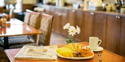 Drayton Valley Hotel | Service Plus Inns & Suites Drayton Valley