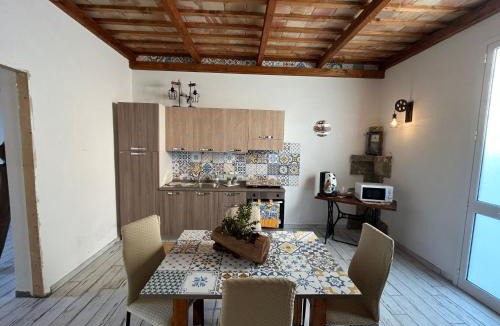 Marsala House | Sharon House 67