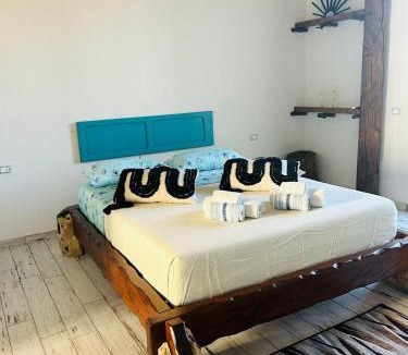 Marsala House | Sharon House 67