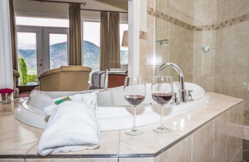 Osoyoos Cabin | Shiraz Villa