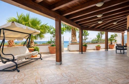 Scala Villa | Sicily Mistral Marinello Villa fronte mare con accesso diretto