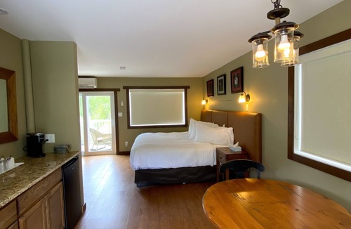 Keremeos Resort | Similkameen Wild Resort & Winery | Full Estate Rental | Oasis for 18 guests