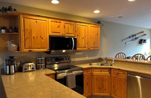 Sun Peaks House | Ski-In/Out to main Lift. Snow Creek Village 3 BR 3 BA. Hot Tub. Walk to village!