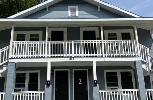 Rockingham Apartment | Skipper 2: Chic 1-bedroom apartment with AC, WiFi in charming Rockingham