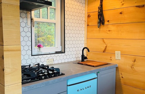 Creemore Cabin | Skyfall Off Grid Cabin