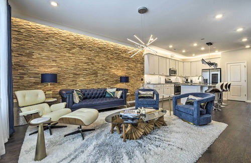 Durham House | Sleek Durham Townhome Near Dtwn w/Balcony!