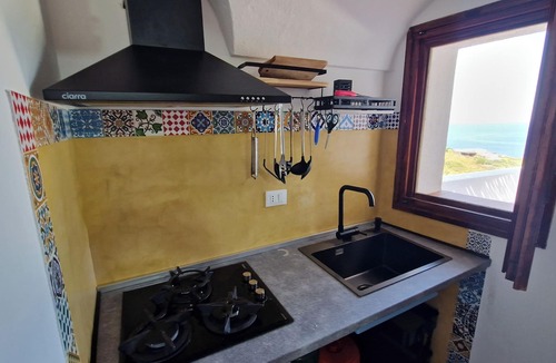 Kamma Apartment | Small dammuso with shared pool and what a view!
