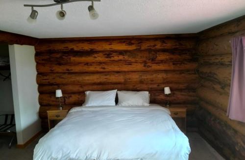 Smithers Bed & Breakfast | Smithers Driftwood Lodge