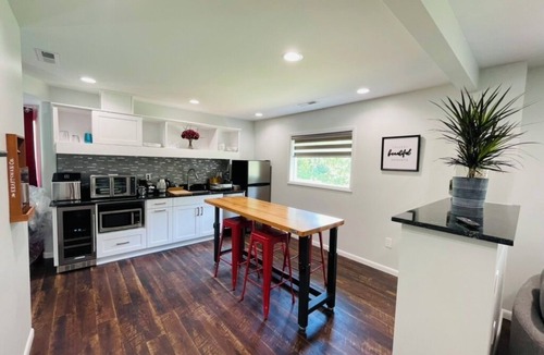 Charlottesville Apartment | SONSAK - MONTICELLO