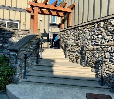 Sooke House | Sooke Oceanview Penthouse - Family Friendly