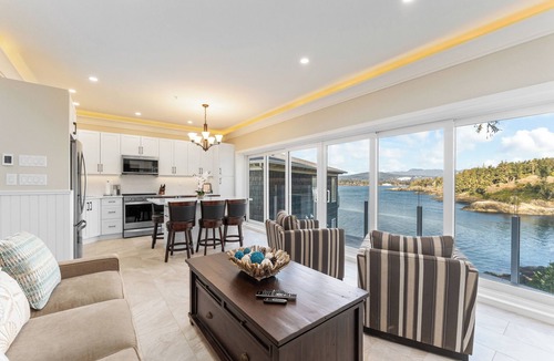Sooke Condo | SookePoint Ocean Cottage Resort