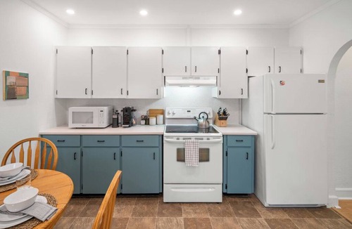 James Bay House | Sophisticated Boho Home in the heart of James Bay