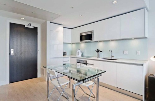 Victoria Park Condo | Sophisticated One-Bedroom Suite with Calgary’s Best Views