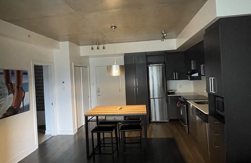 Quartier des Spectacles Apartment | Spacieux Condo Dune Chambre au Centre Ville/spacious one Bedroom Condo in Dtown