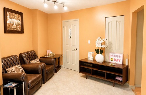 Surrey House | Spacious 3BR Retreat Near White Rock Beach & Pier
